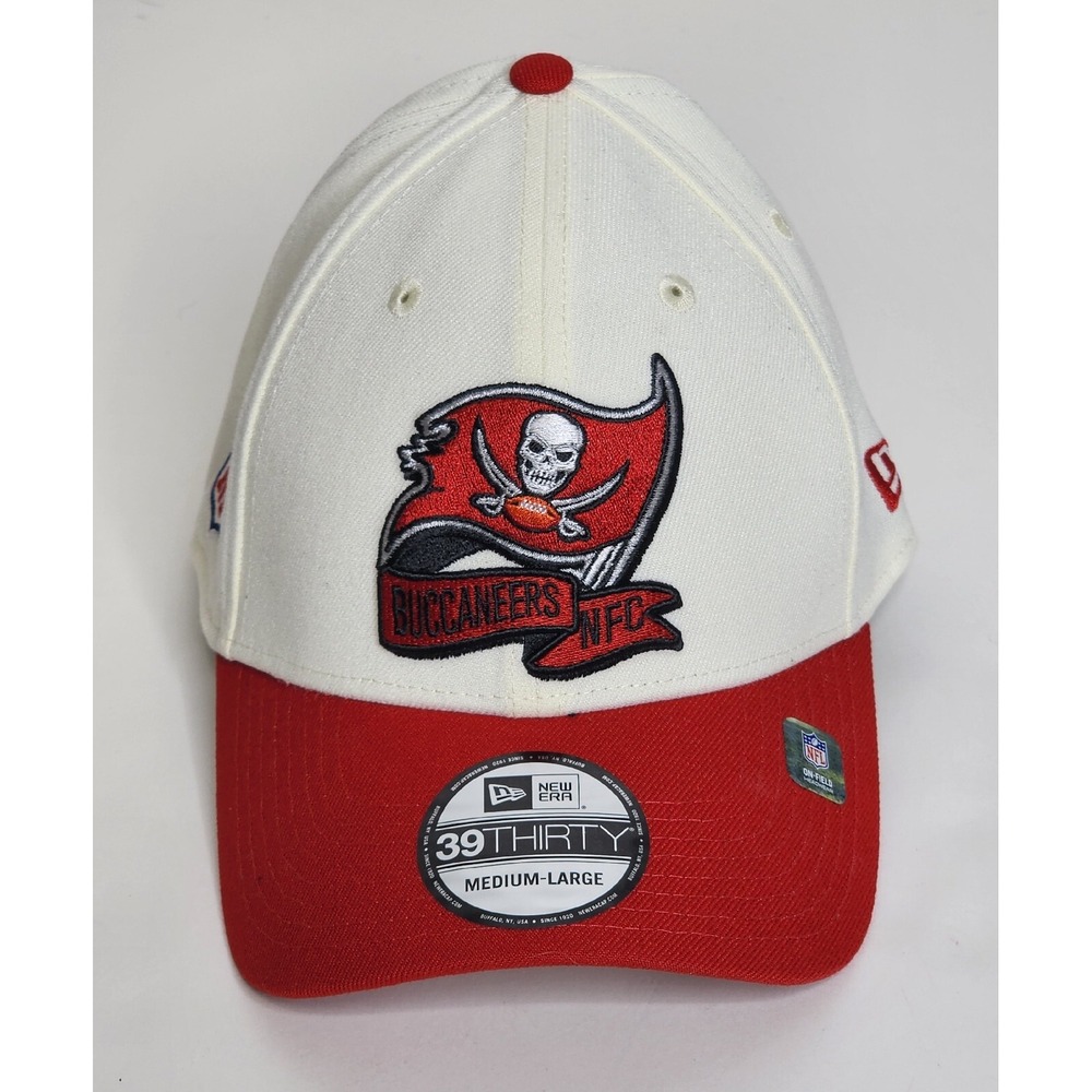 New Era Tampa Bay Buccaneers 39THIRTY NFL 22 Medium/Large On-Field Cap‎ Flex Hat